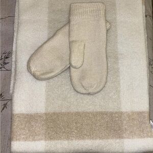 Lands' End Cream and Tan Wool Mittens with Striped Scarf